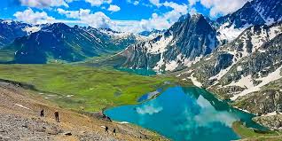 4 Nights / 5 Days Kashmir Package (4 Adults)
