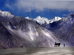 4 Nights / 5 Days Kashmir Package (6 Adults)